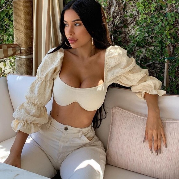 Cream Crop Top Long sleeve - Picture 2 of 5